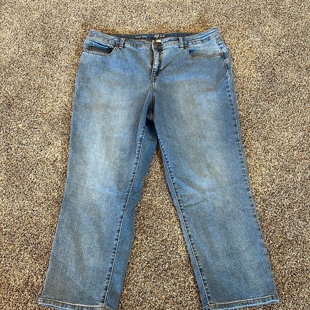 Capri Jeans
